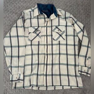 Large Men’s Flannel